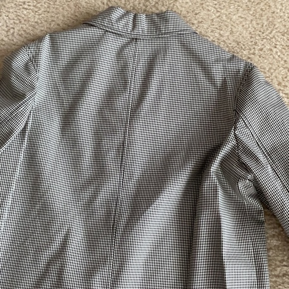 Rain or shine Mid length coat. Worn once Excellent Condition - Picture 4 of 7